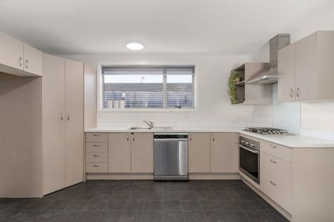 Photo of property in 379 Yaldhurst Road, Russley, Christchurch, 8042