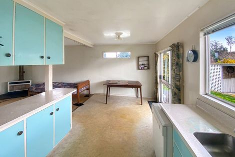 Photo of property in 1 Otanga Street, Dannevirke, 4930