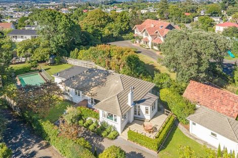 Photo of property in 14 Oakland Avenue, Saint Johns Hill, Whanganui, 4500