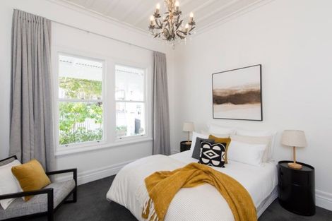 Photo of property in 34 Sentinel Road, Herne Bay, Auckland, 1011