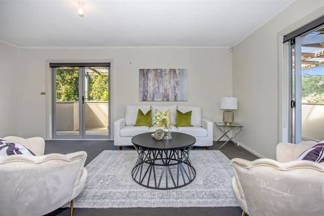 Photo of property in 118 Lynn Road, Bayview, Auckland, 0629