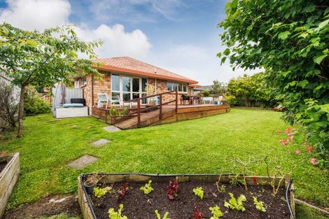 Photo of property in 57 Parnell Heights Drive, Kelvin Grove, Palmerston North, 4414