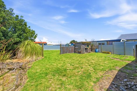 Photo of property in 51 Hinau Street, Castlecliff, Whanganui, 4501