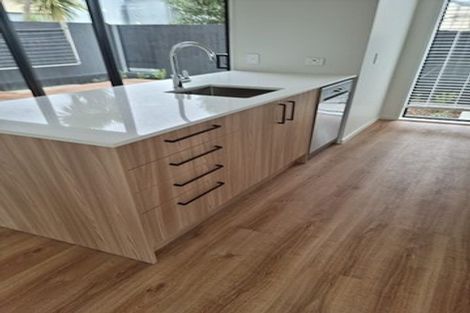 Photo of property in 4/63 Waltham Road, Sydenham, Christchurch, 8023