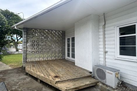 Photo of property in 1 Hariata Street, Otaki, 5512