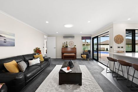 Photo of property in 5 Mosslea Court, Rototuna North, Hamilton, 3210