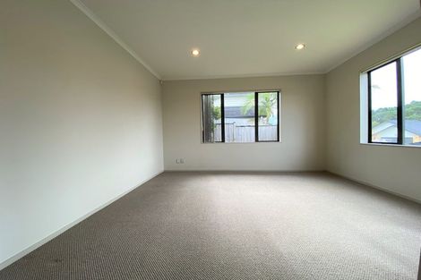 Photo of property in 40 Bradnor Meadows Drive, Swanson, Auckland, 0612