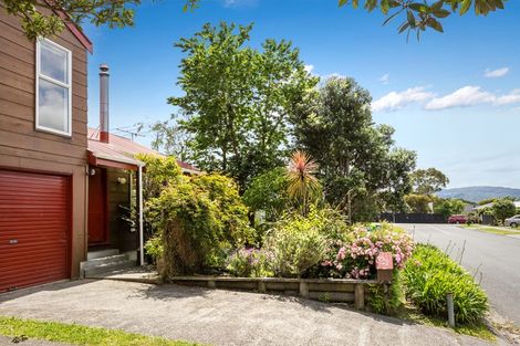 Photo of property in 6 Bowline Place, Whitby, Porirua, 5024