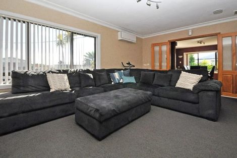 Photo of property in 122 Victoria Street West, Onehunga, Auckland, 1061