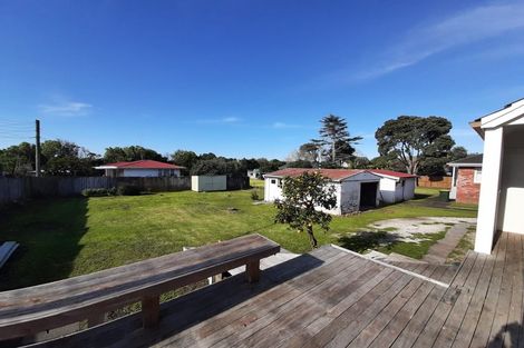 Photo of property in 26 Crawford Avenue, Mangere Bridge, Auckland, 2022