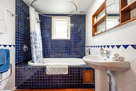 Photo of property in 36 Apu Crescent, Lyall Bay, Wellington, 6022