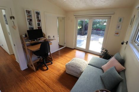 Photo of property in 3 Busbridge Place, Hillcrest, Auckland, 0627