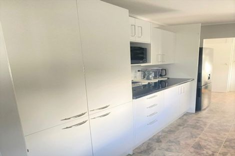 Photo of property in 5 Hartley Terrace, Massey, Auckland, 0614