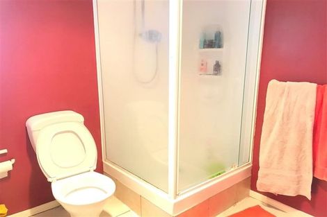 Photo of property in 6 Isola Place, Manukau, Auckland, 2025