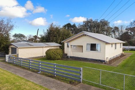 Photo of property in 10 Oturi Road, Waverley, 4510