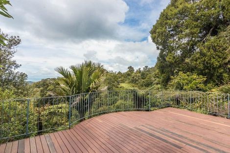 Photo of property in 467 Scenic Drive, Waiatarua, Auckland, 0612