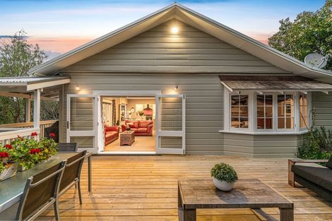 Photo of property in 10a Waterview Road, Stanley Point, Auckland, 0624