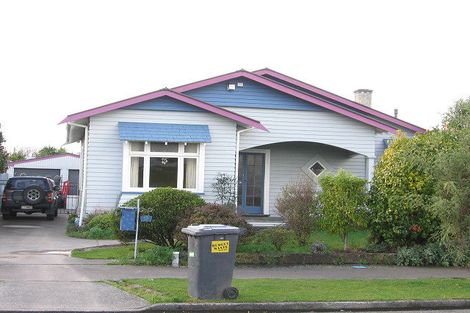 Photo of property in 12 Karaka Street, Hokowhitu, Palmerston North, 4410