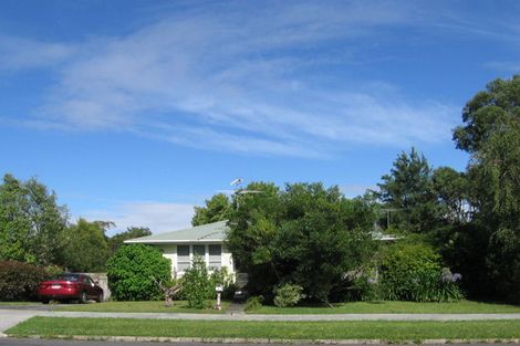 Photo of property in 9 Farringdon Street, Glen Innes, Auckland, 1072