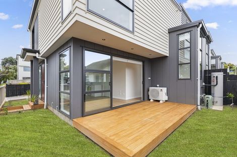 Photo of property in 4/8 Bagnall Avenue, Point England, Auckland, 1072