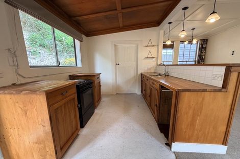 Photo of property in 34 Shakespeare Road, Bluff Hill, Napier, 4110