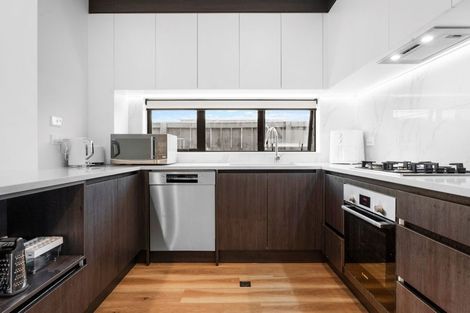 Photo of property in 65 Whare Kauri Road, Papakura, 2110