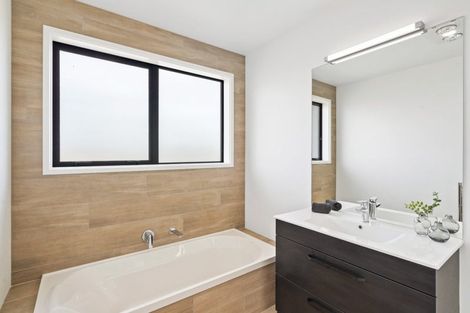 Photo of property in 102 Wairau Drive, Tikipunga, Whangarei, 0112