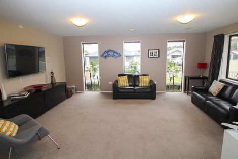 Photo of property in 14 Mcmullan Place, Oamaru North, Oamaru, 9400