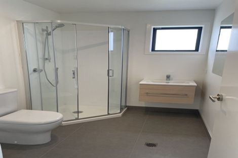 Photo of property in 1/12 Enderby Drive, Te Atatu Peninsula, Auckland, 0610