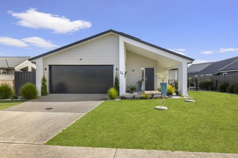 Photo of property in 24 Blacklock Road, Pyes Pa, Tauranga, 3112
