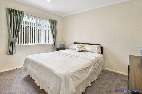 Photo of property in 4b Stewart Gibson Place, Manurewa, Auckland, 2105
