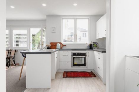 Photo of property in 24a Hunter Street, Hamilton Lake, Hamilton, 3204