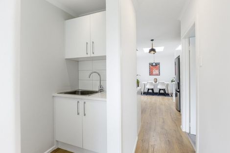 Photo of property in 1/36 Seabrook Avenue, New Lynn, Auckland, 0600