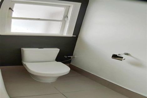 Photo of property in 1/10 Walter Street, Hauraki, Auckland, 0622