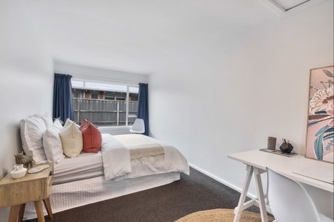 Photo of property in 2/84 Roberta Drive, Somerfield, Christchurch, 8024