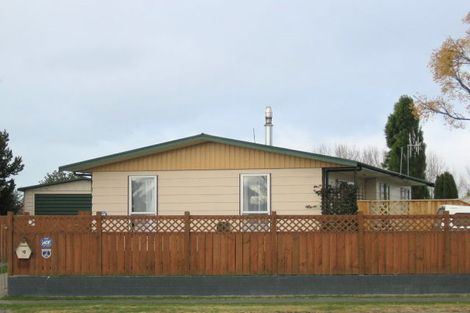 Photo of property in 35 Tait Drive, Greenmeadows, Napier, 4112