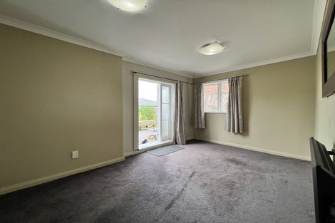 Photo of property in 84 Miramar North Road, Miramar, Wellington, 6022
