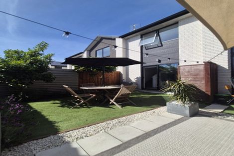 Photo of property in 9/45 Vera Road, Te Atatu South, Auckland, 0610