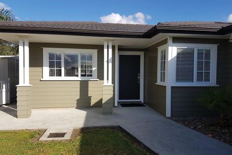 Photo of property in 4 Nirmal Place, Sunnyvale, Auckland, 0612