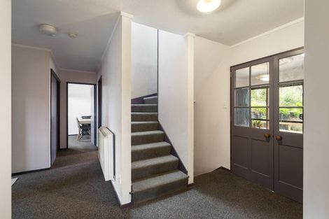 Photo of property in 20 Springdale Grove, Fitzherbert, Palmerston North, 4410