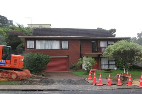 Photo of property in 20 Honeysuckle Lane, Mairangi Bay, Auckland, 0630