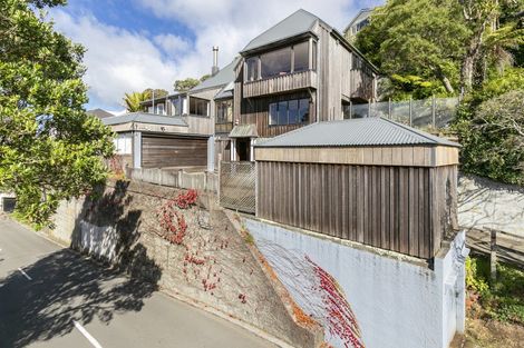 Photo of property in 31 Wadestown Road, Wadestown, Wellington, 6012