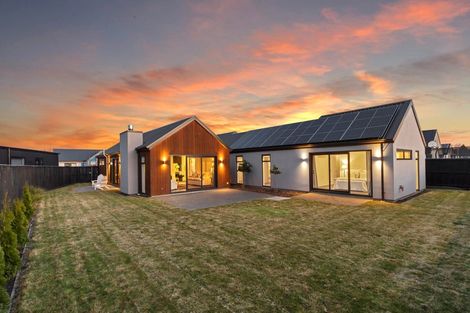 Photo of property in 16 Eleanor Lane, Casebrook, Christchurch, 8051