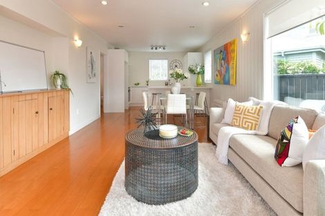 Photo of property in 21 Laurence Street, Manly, Whangaparaoa, 0930