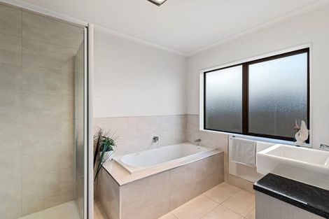 Photo of property in 14 Viking Lane, Flagstaff, Hamilton, 3210