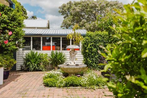 Photo of property in 37 Hereford Street, West End, Palmerston North, 4410