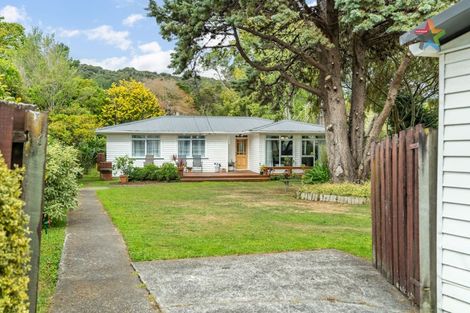 Photo of property in 60 Thomas Street, Stokes Valley, Lower Hutt, 5019