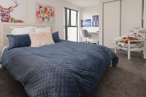 Photo of property in 31 Tapuwae Way, Mangere Bridge, Auckland, 2022