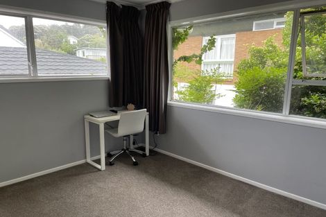 Photo of property in 2/13 Gretel Place, Hillcrest, Auckland, 0627