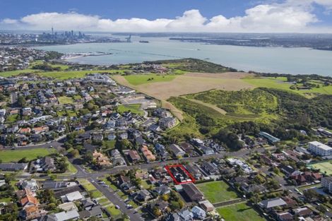Photo of property in 38 Atkin Avenue, Mission Bay, Auckland, 1071